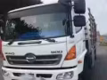 出租24尺大罗里带有升降机/小面包车VAN