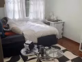 私人排屋，3层楼，每个房间都有厕所。