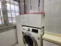 先驱700多号有两间房普通房出租,可报本屋合法地址,大约5分钟步行可至先驱地铁站,随时入住,可煮饭