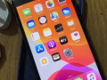 出售八九成新iPhone8plus 64GB,$190,有充電頭，線，手機殼、機子沒任何問題，有需要到淡濱泥東地鐵站A出