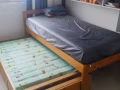 可抽拉式單人床