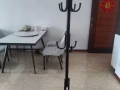 乌黑金属衣帽架，九成新