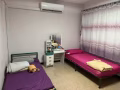 文慶加冷巴魯女床位出租