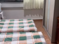 招一位男搭房两个人一间，可以报制造业本屋地址（610367）