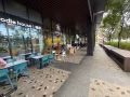 餐馆出售座落于市区，地鉄站旁，现房产，人潮旺地