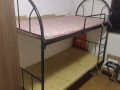 联邦地铁站附近有女床位出租