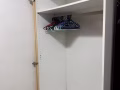 義順招一女房客