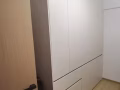 实龙岗Nex对面普通房出租，新装修，大衣柜，550209
