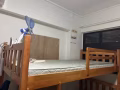 政府組屋，有男生床位，交通便捷，報本屋地址。