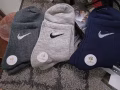 全新袜子一双双 1$。还有 20～30 双