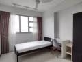 兀蘭普通房出租給一位女生,無中介,近地鐵站,超市,咖啡店