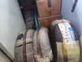 四个全新轮胎和四个旧轮毂便宜处理