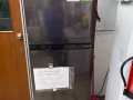 出售冰箱。很新的自用的兩門冰箱。便宜賣。
