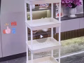 出售新买的衣架一个，置物架一个。