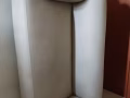 两个坐沙发