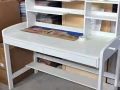 很漂亮的各种实木家具，茶几，书桌和双人床，全部批发仅本月全部20-50块钱义顺地铁站来了就可以拉走