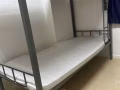 女床位勞明達地鐵站附近