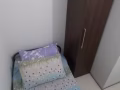 两间冷气房没窗户在惹兰勿刹私人Walkup店屋(花拉公园, 劳明达, 明地迷亚, 文庆地铁站）