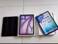 新加坡机器，IPAD Air 6，M2芯片，128G，WiFi版，9.9新，低价自取 450，砍价勿扰