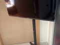 海信 32寸 电视 + 可调节支架 -用作电脑的第二显示器， 方便在卧室或书房使用（自取）