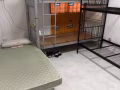 布莱德地铁站男床位
