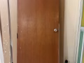 隔间门一个 石膏板一片 出售 y