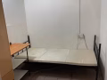 KallangMRT加冷对面有单间出租，不可以煮饭，七月底可以入住，提供MOM本屋地址